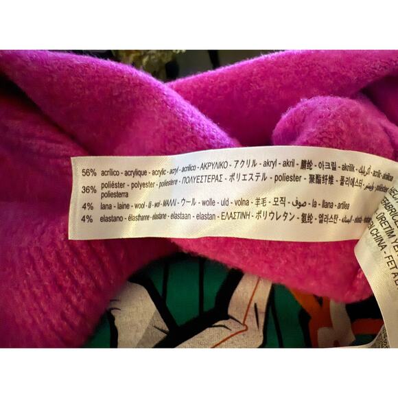 ZARA Barbie Hot Pink V-Neck Sweater, Size Medium - Picture 6 of 6